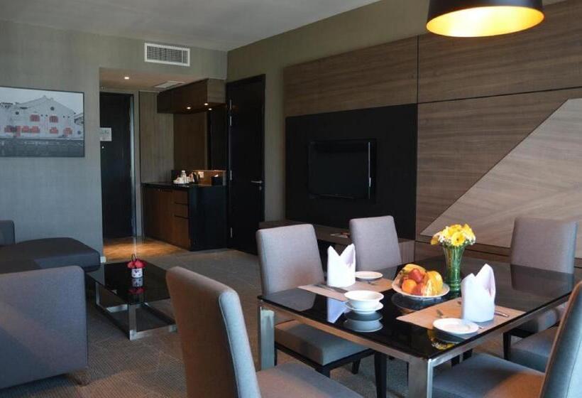 سوییت اجرایی, Swiss Garden Hotel Melaka