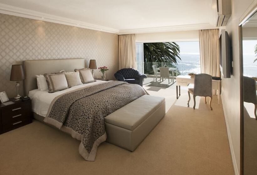 اتاق سوپریور با چشم‌انداز دریا, The Clarendon Bantry Bay