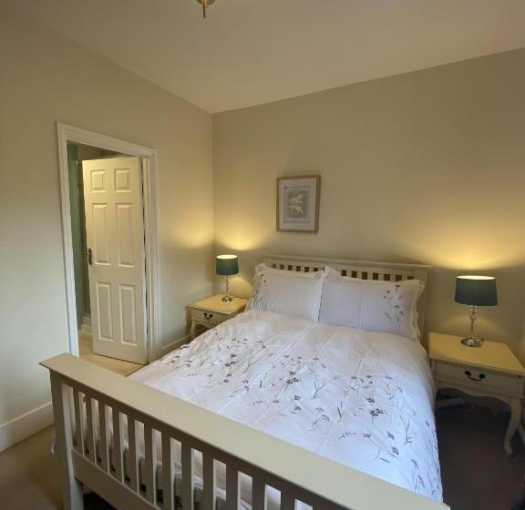 Номер Стандарт, Three Tuns Ashwell