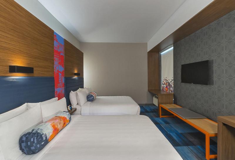 标准间, Aloft College Station