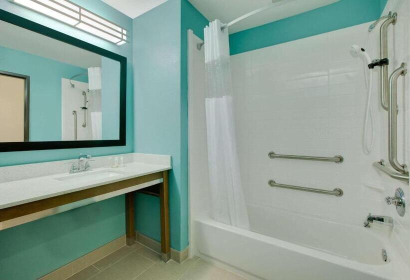 חדר סטודיו סטנדרד, Spark By Hilton Midland South