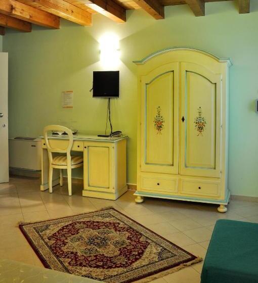 اتاق استاندارد, Agriturismo Dei Grippi