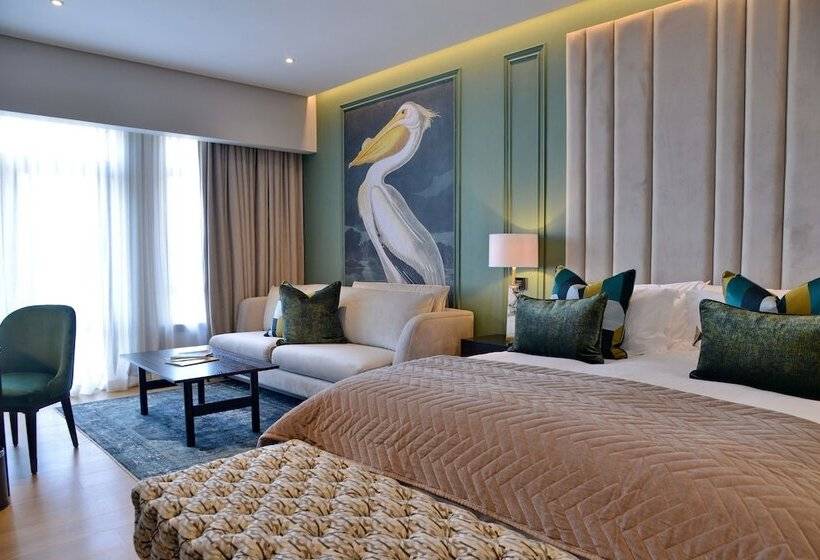 Люкс Вид на Сад, Apogee Boutique Hotel & Spa