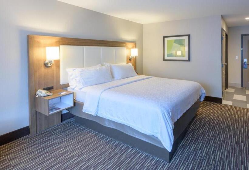 Стандартный Номер Кровать Кинг, Holiday Inn Express & Suites Jamestown, An Ihg