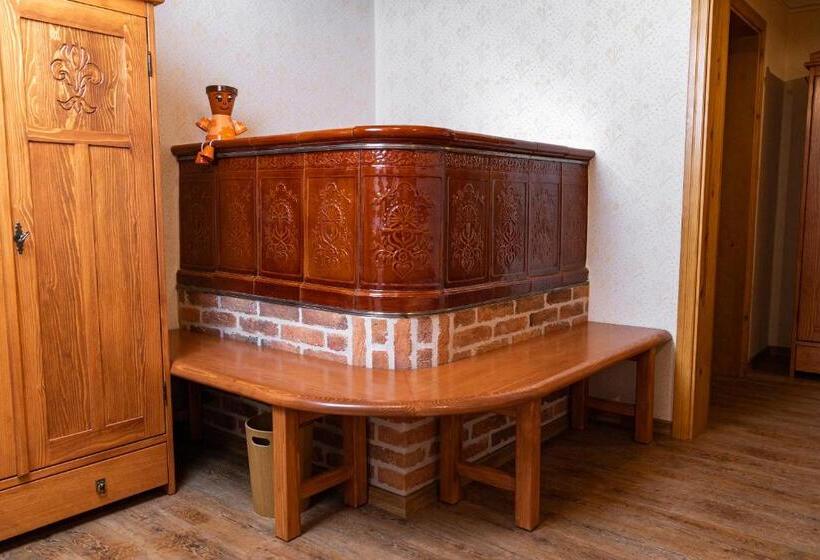 اتاق لوکس سه تخته, Guesthouse Močivnik
