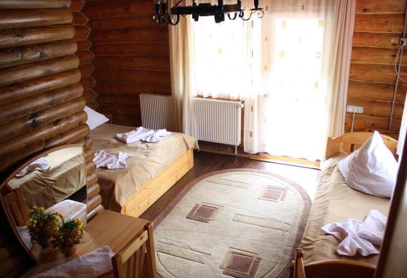 Номер Стандарт Трехместный, Pensiunea Moeciu Casa Wiarusti