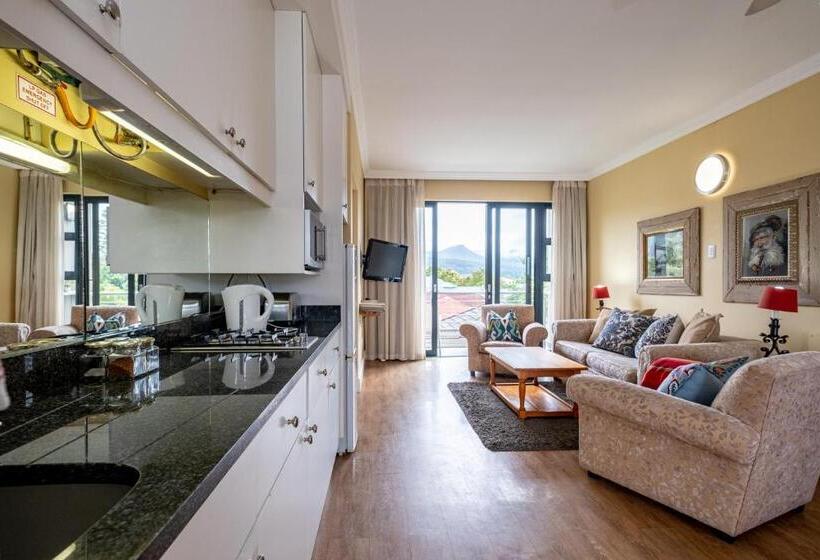 Люкс 2 Спальни, 17onwellington Suites