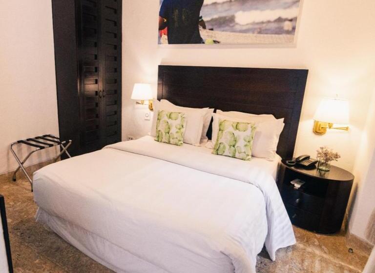 اتاق استاندارد, Boutique Santo Toribio
