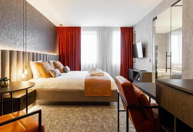 Люкс с гидромассажем, Van Der Valk Hotel Mons Congres & Spa