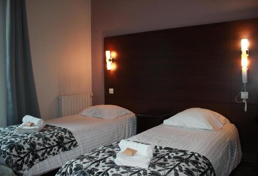 Номер Стандарт, Hôtel De La Beauronne