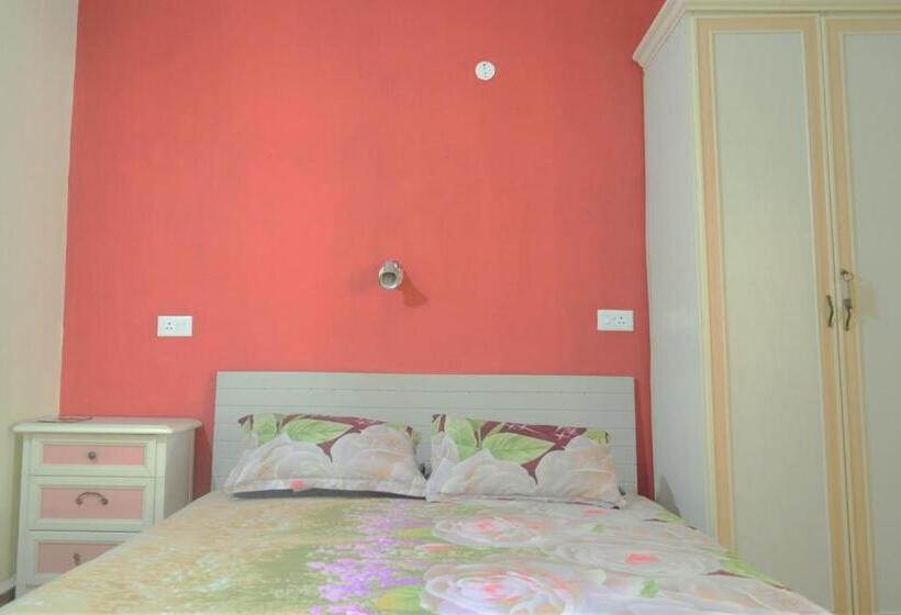 标准间带阳台, Monte Villa Guest House
