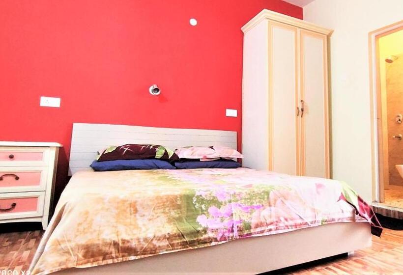 标准间带阳台, Monte Villa Guest House