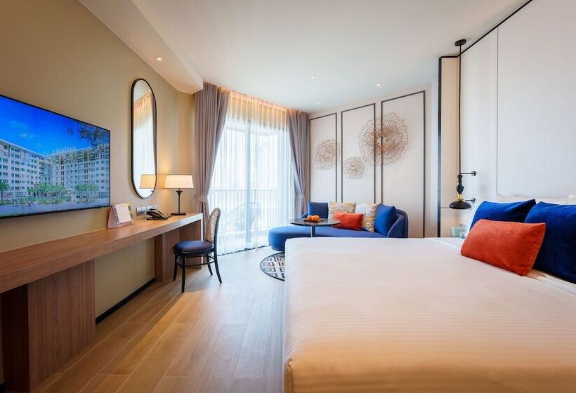 Номер Deluxe Кровать Кинг, Somerset Pattaya   Sha Plus