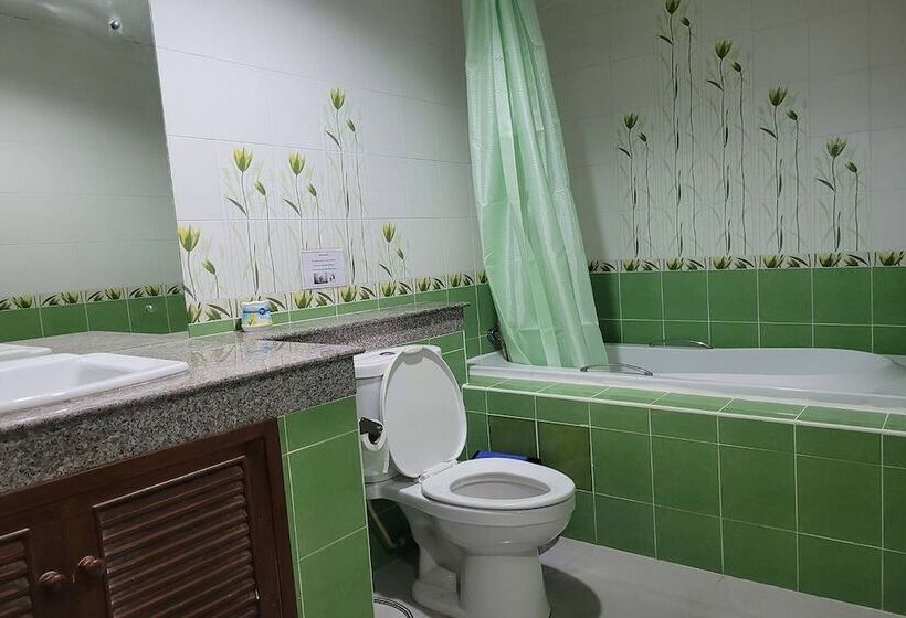 Семейный Номер, Kaewchantra Mansion