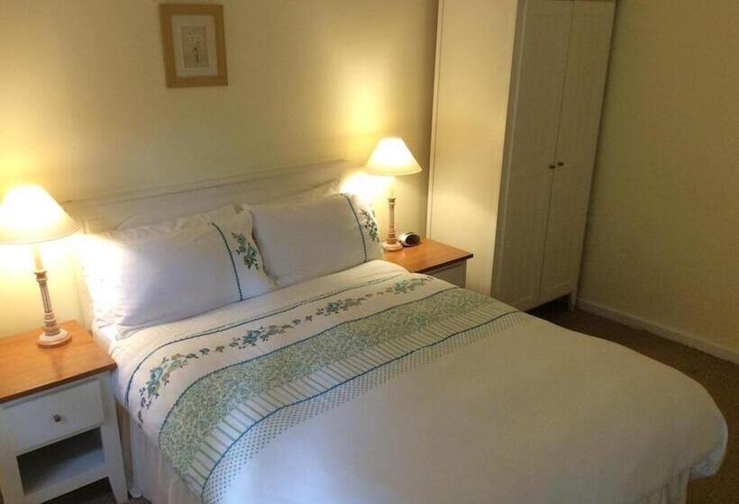 اتاق استاندارد چهار تخته, Annslea Guest House