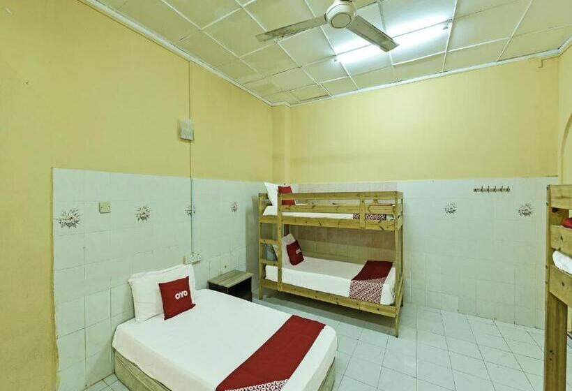 اتاق سوپریور خانوادگی, Oyo 90702 Empire Inn 1