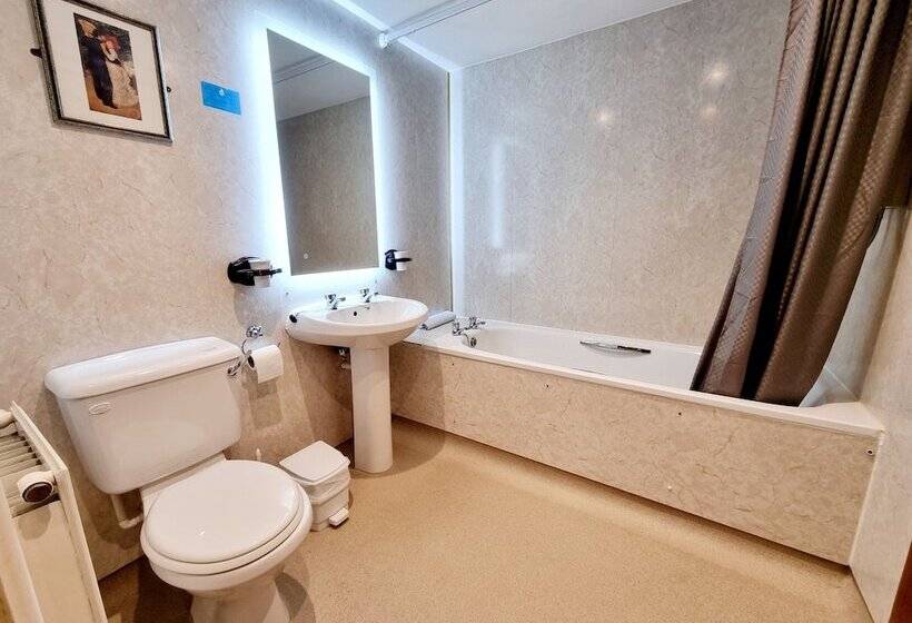 Номер Стандарт, The Sportsmans Inn Limited