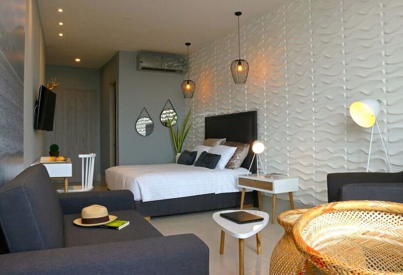 سوییت جونیور با چشم‌انداز دریا, Bonita Bay Concept Hotel By Xarm Hotels