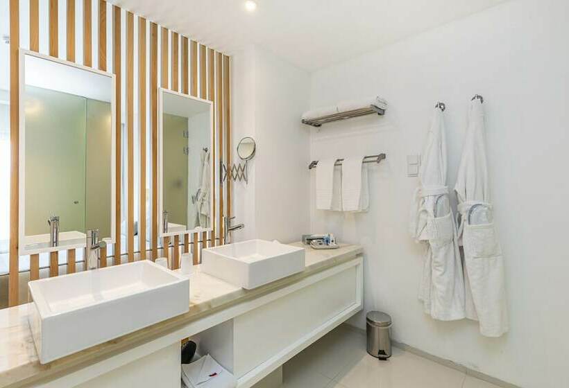 Индивидуальный Номер Классика, Algarve Race Resort