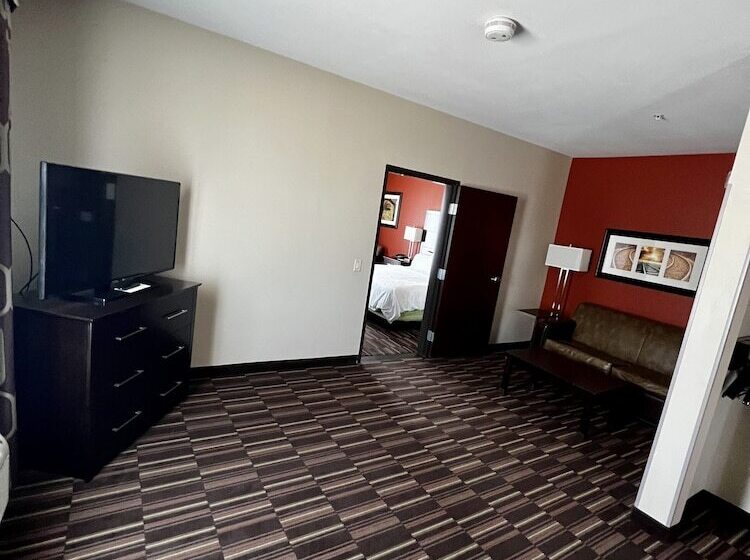 Люкс Кровать Кинг, Holiday Inn Express Alva, An Ihg