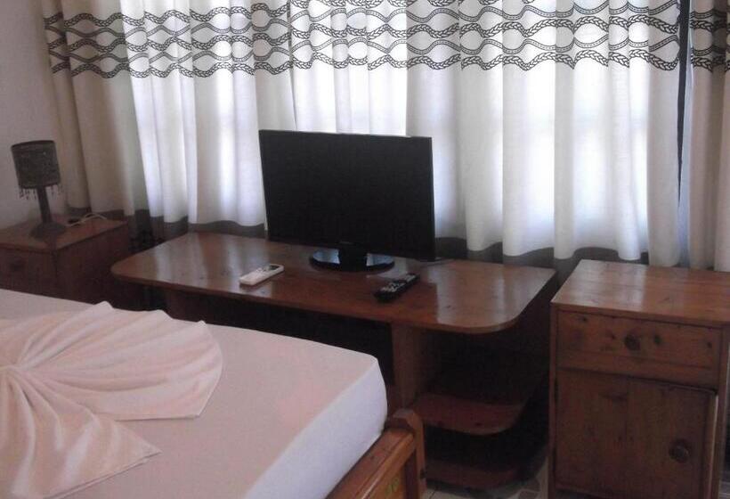 Quarto Triplo Estandar com Sacada, Thai Lanka