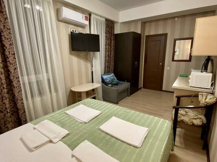 Студио Базик, Oplot Apartments
