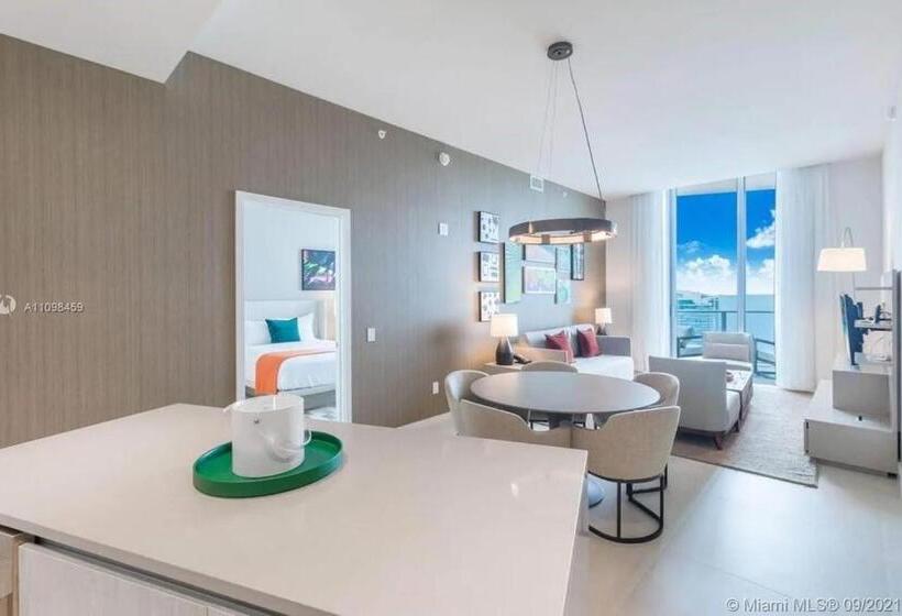 Люкс, Upscale Comfort And Breathtaking Views At H Hollywood Residences By Zelloo