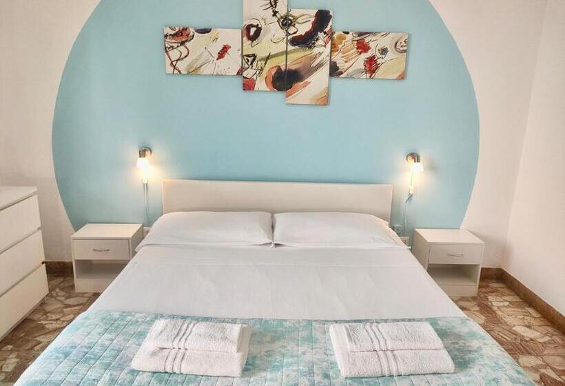 带共用浴室的标准房间, Gardenia Rooms