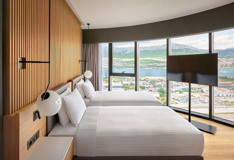 غرفة بريميوم مطلّة علي البحر, Ac Hotel By Marriott Split