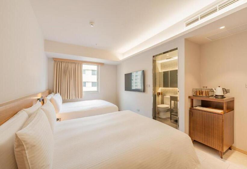 اتاق استاندارد چهار تخته, Inns
