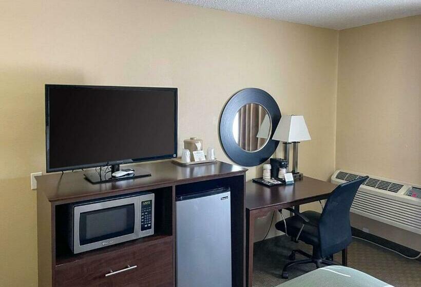 Номер Стандарт, Quality Inn