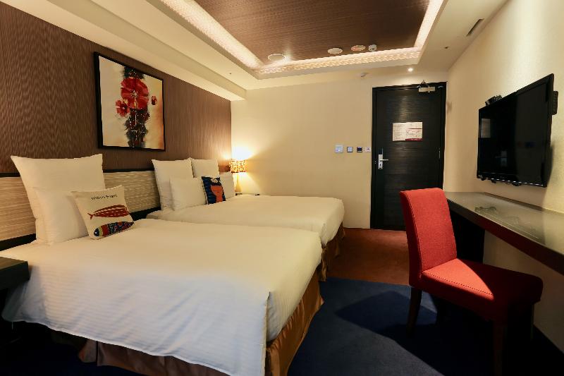 اتاق لوکس سه تخته, V One Vogue