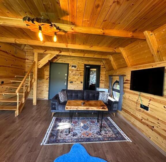 اتاق استاندارد چهار تخته, Puleri Suit Bungalow