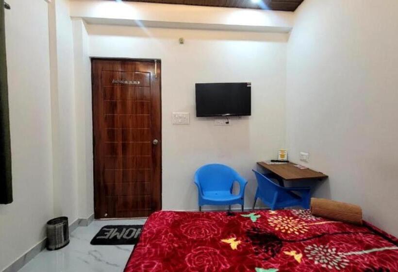 Номер Deluxe Кровать Кинг, Goroomgo Satya Dehradun