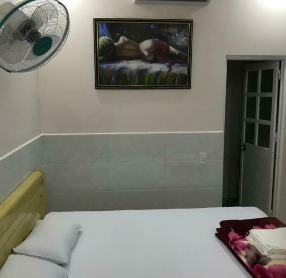 اتاق استاندارد, Hoang Anh