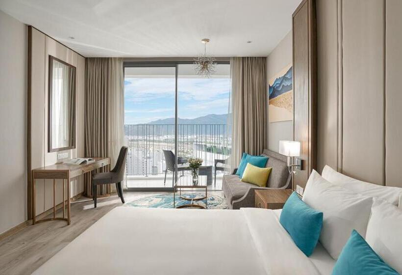 اتاق لوکس با بالکن, Capital Panorama Apartment