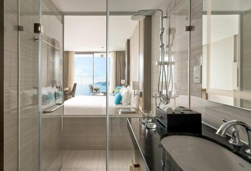 اتاق لوکس با چشم‌انداز دریا, Capital Panorama Apartment