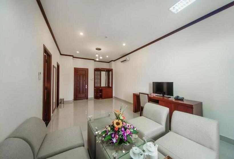 سوییت جونیور, Ban Thach Riverside Hotel & Resort