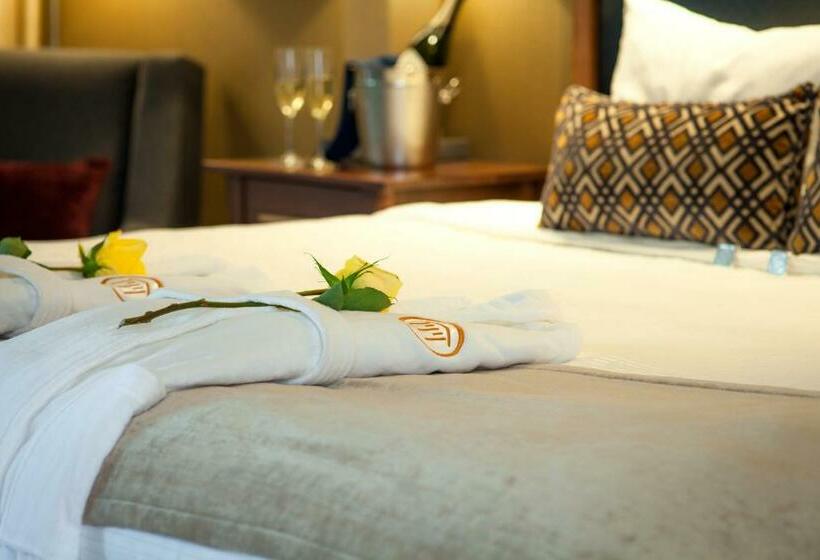 스탠다드 룸, Best Western Premier Boulder Falls Inn