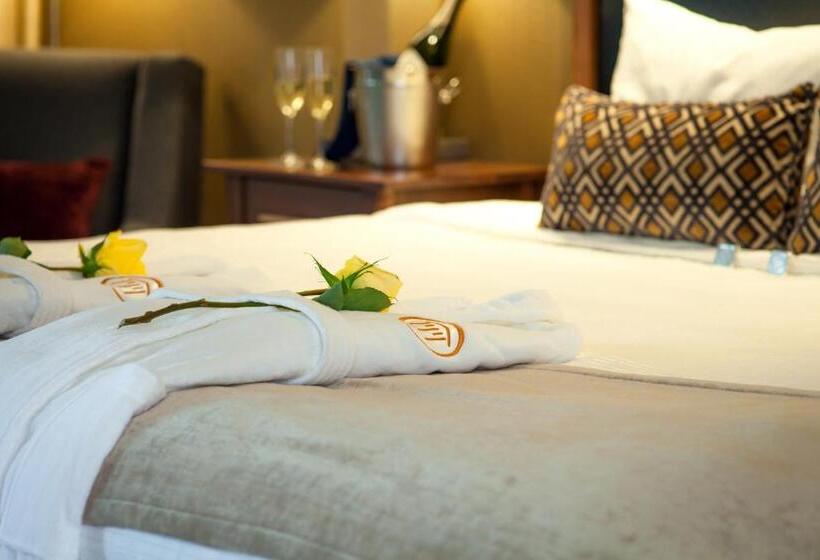 장애인을 위한 킹사이즈 침대 스탠다드 룸, Best Western Premier Boulder Falls Inn