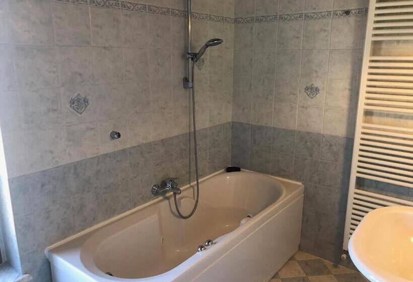 带3个卧室的公寓, Villa Scati Bed And Breakfast