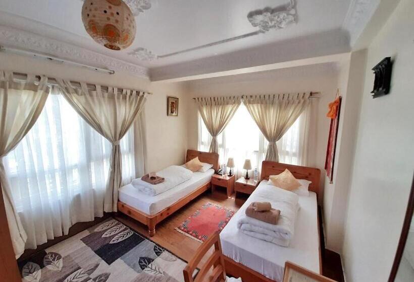 اتاق استاندارد, Shakya House