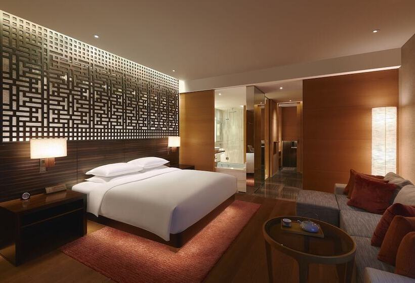 اتاق استاندارد با تخت دوبل و چشم‌انداز پارک, Park Hyatt Guangzhou
