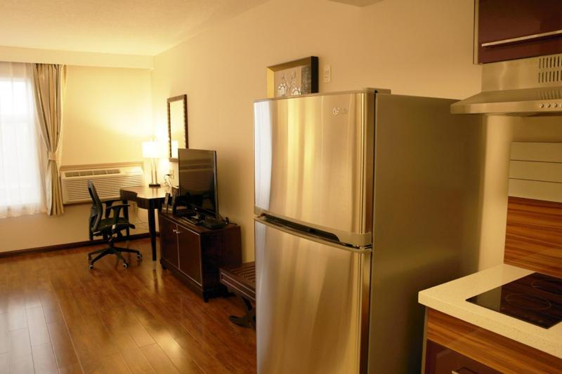 스탠다드 룸 주방구비, Days Inn & Suites By Wyndham Fort Saskatchewan