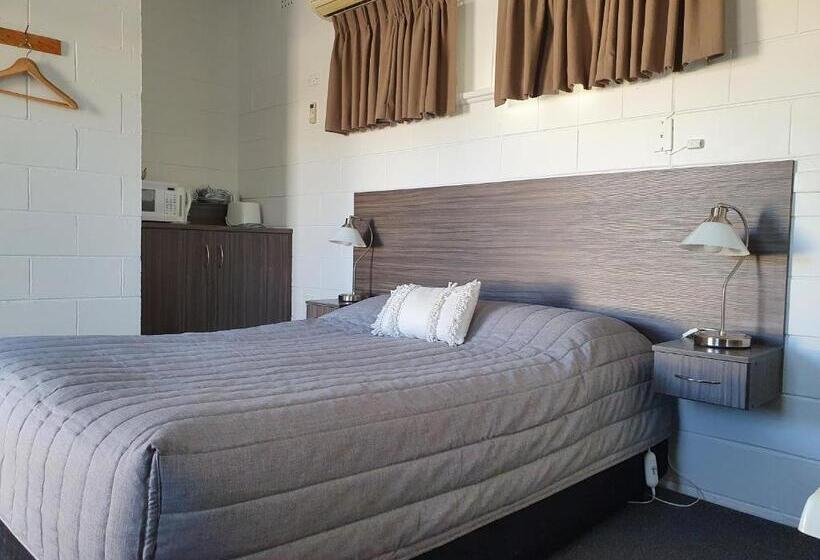 Номер Стандарт, Motel Riverbend
