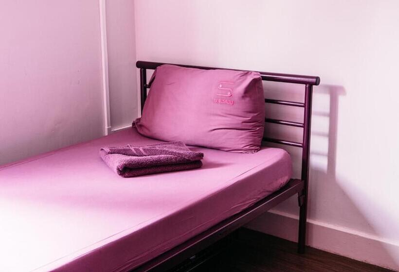 Quarto Quádruplo Estandar, Safestay London Kensington Holland Park