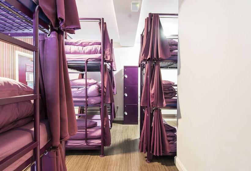 Quarto Quádruplo Estandar, Safestay London Kensington Holland Park