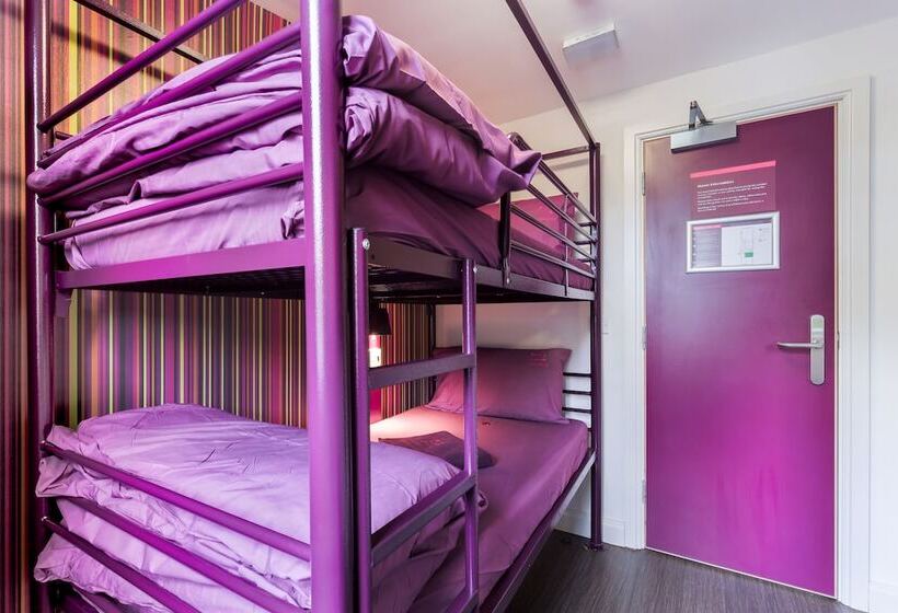 Quarto Estandar, Safestay London Kensington Holland Park