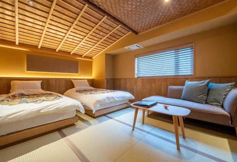 Cameră Deluxe, Nishiyama Ryokan   Established In 1953
