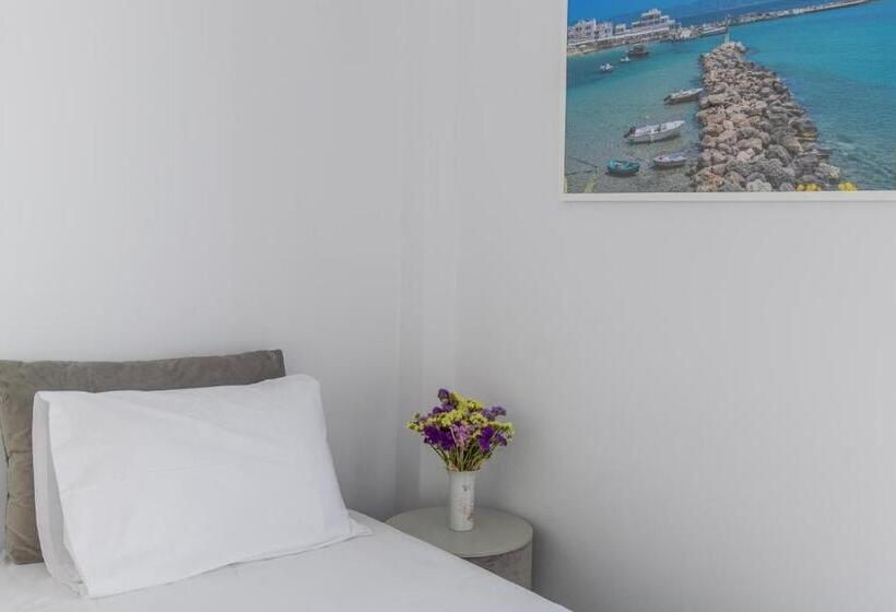 Номер Стандарт с Балконом, Porto Bello Di Paros